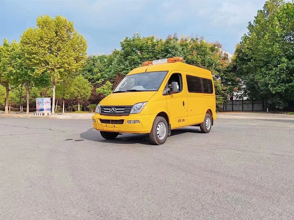 上汽大通短軸搶險(xiǎn)救援車