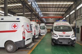 19臺(tái)福特V362準(zhǔn)備最后的調(diào)試檢查后發(fā)車了